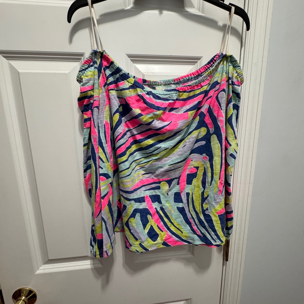 Lilly Pulitzer size M off shoulder top
